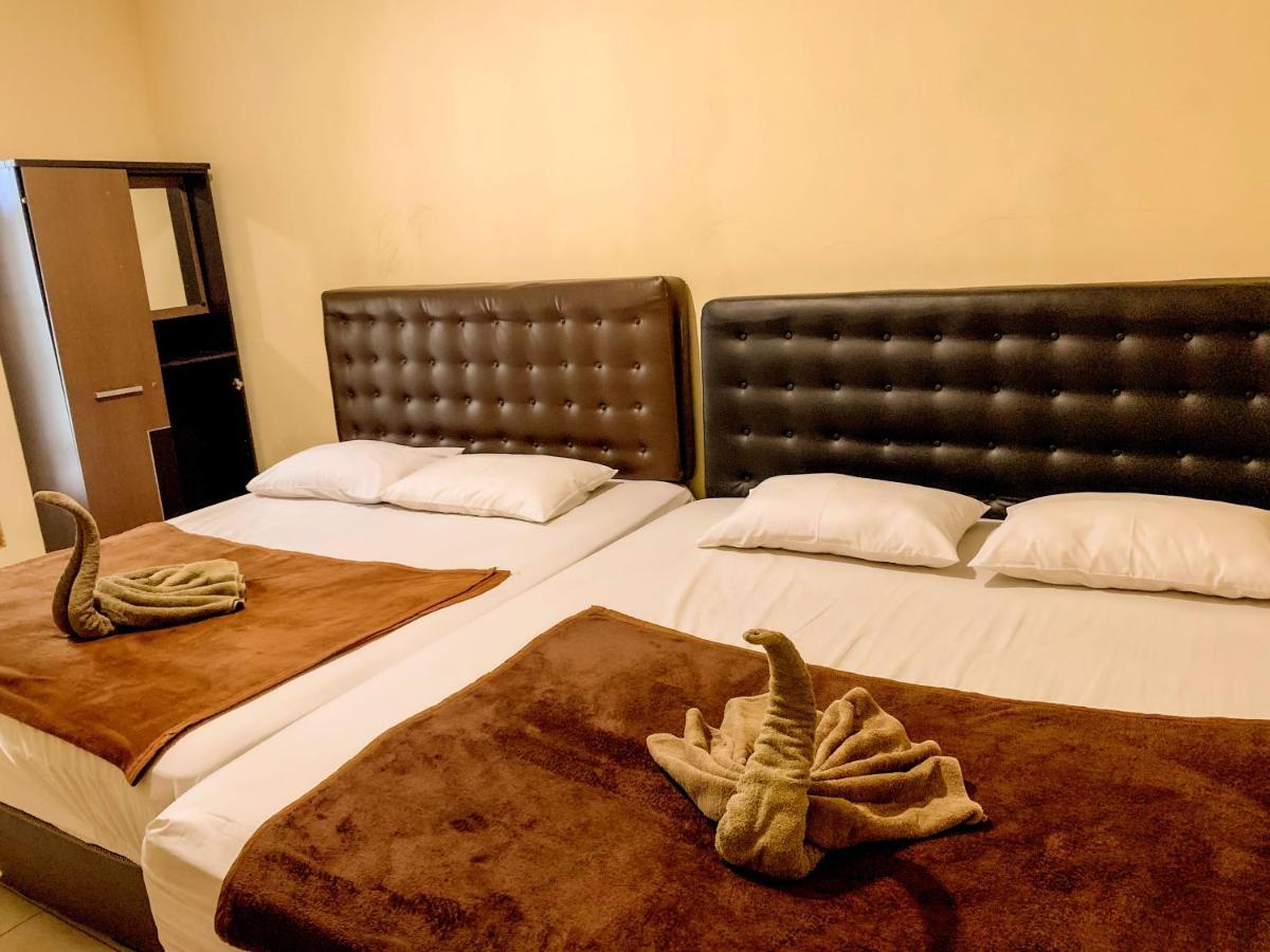 Omah Pelem Syariah Hostel Semarang Luaran gambar