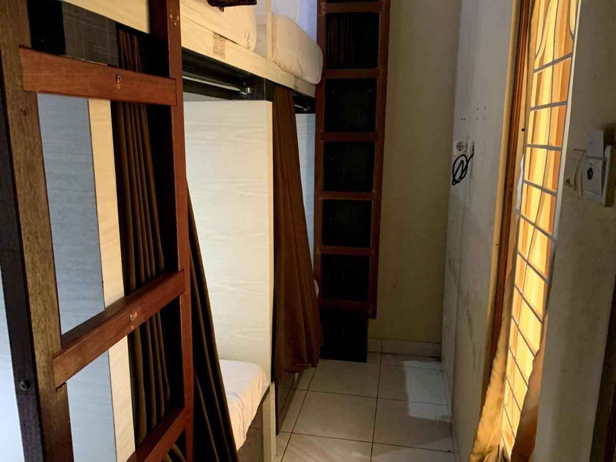 Omah Pelem Syariah Hostel Semarang Luaran gambar